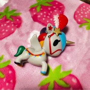 Tokidoki Unicorno Series 4 vinyl figure "Can Can"